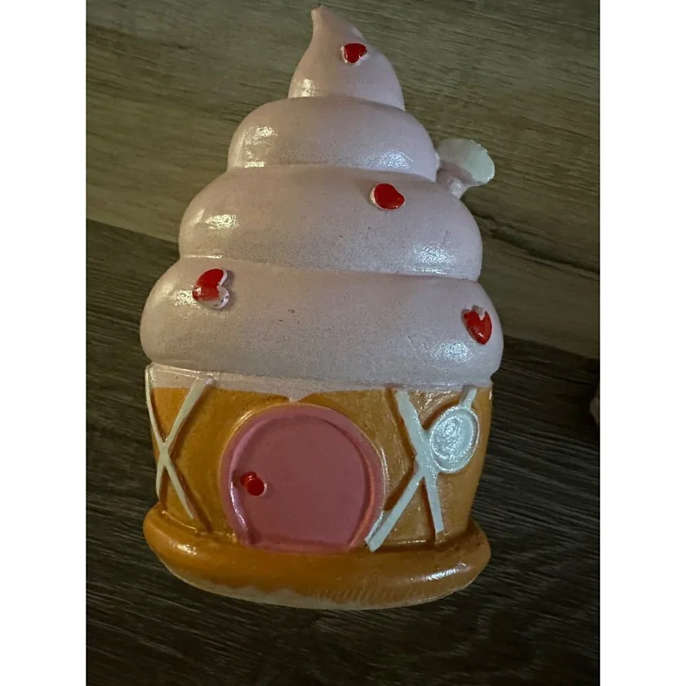 Ice cream Truck and Cone Fish Tank Accessories